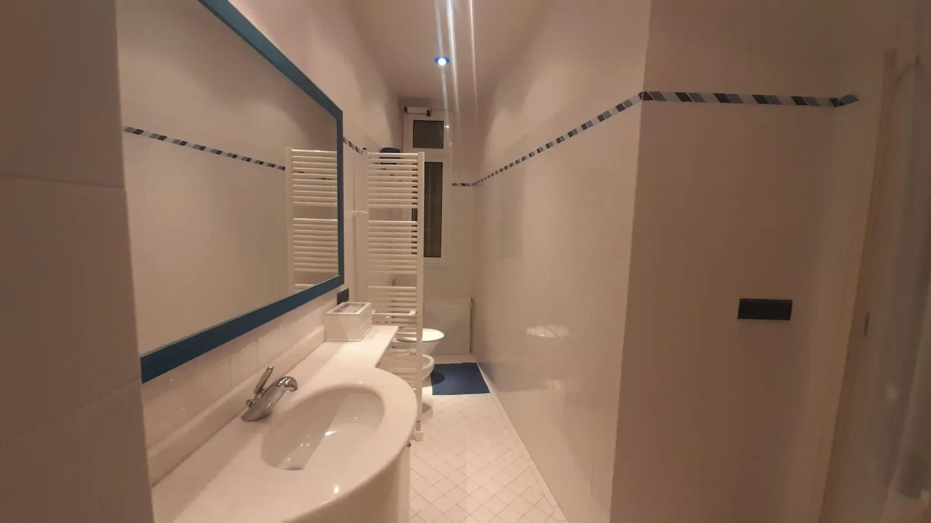 Azeglio Smart Apartment - Twa 博洛尼亚